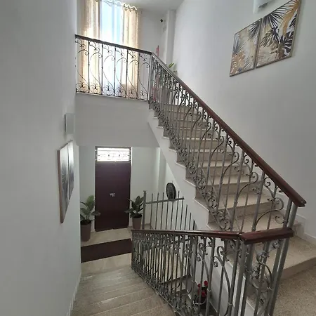 Stornelli Suite&apartments Casa vacanze *
