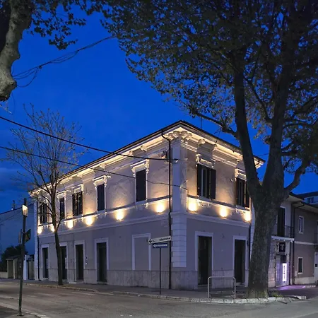 Stornelli Suite&apartments Casa vacanze *