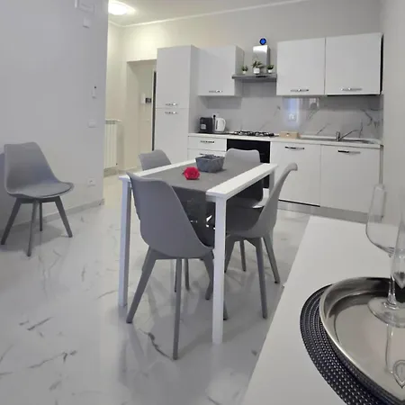 Stornelli Suite&apartments *